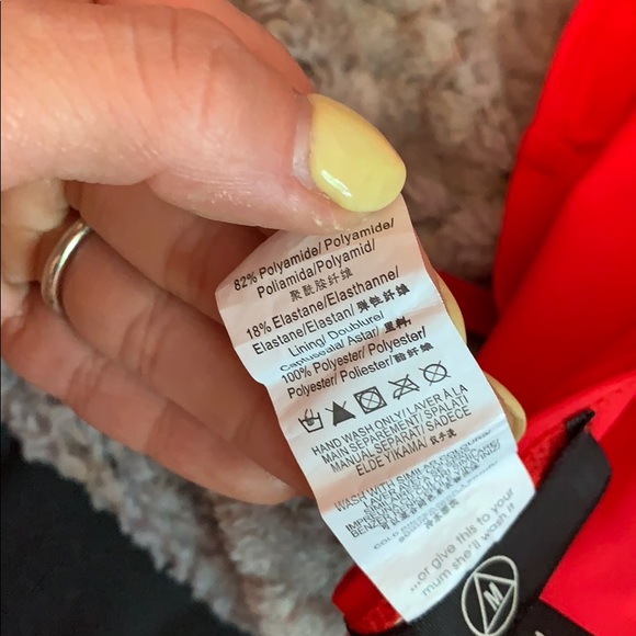 Missguided SZ 0 Red Halter Bikini Set. Never worn - Picture 5 of 5